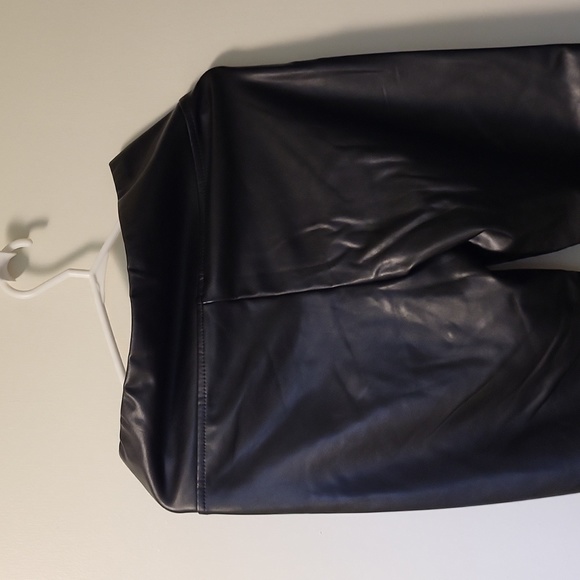 MEXX  faux leather pants - Picture 6 of 6